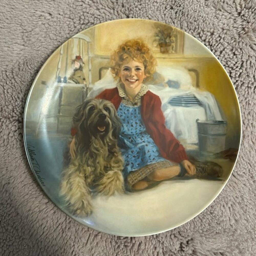 'Annie & Sandy' 1st In Series Of 8 Edwin M. Knowles China Collector Platet3